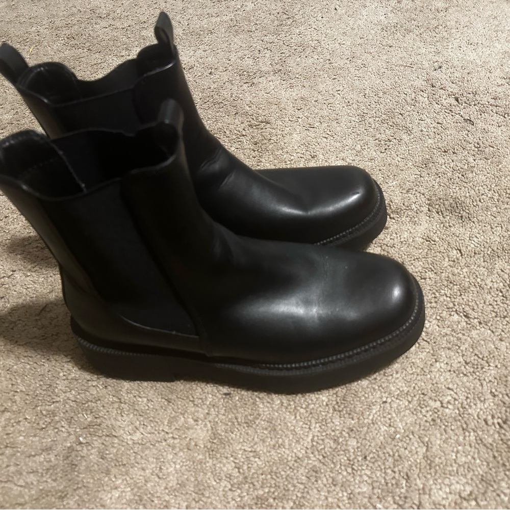 Black Leather Chelsea Boots